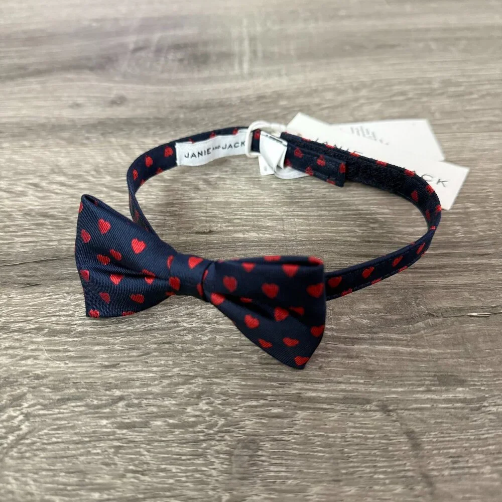 NWT Janie & Jack Blue Red Heart Bow Tie Special Occassion Boy Size 2 - 3